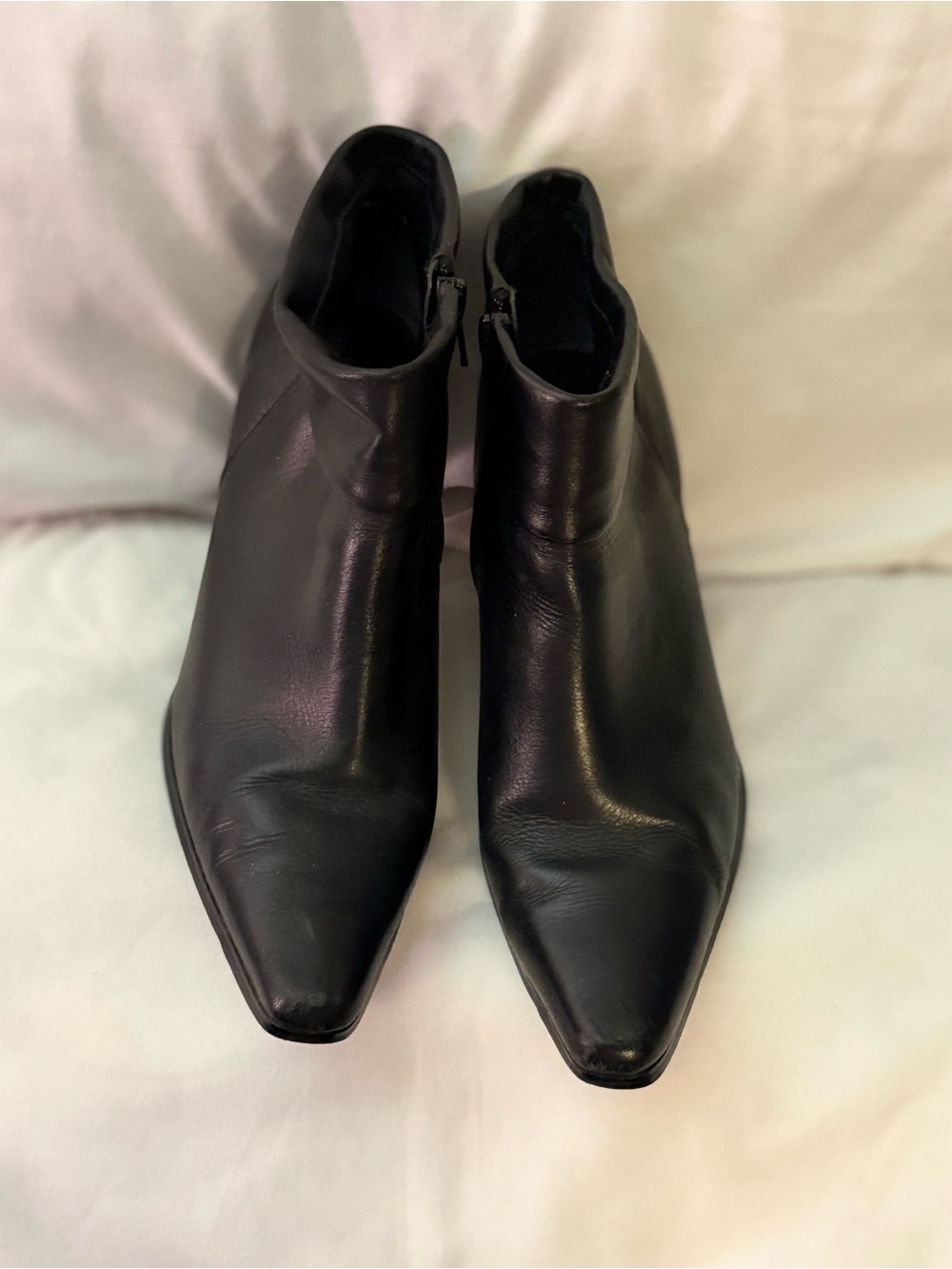 Worthington Black Pointed-Toe Leather Ankle Boots